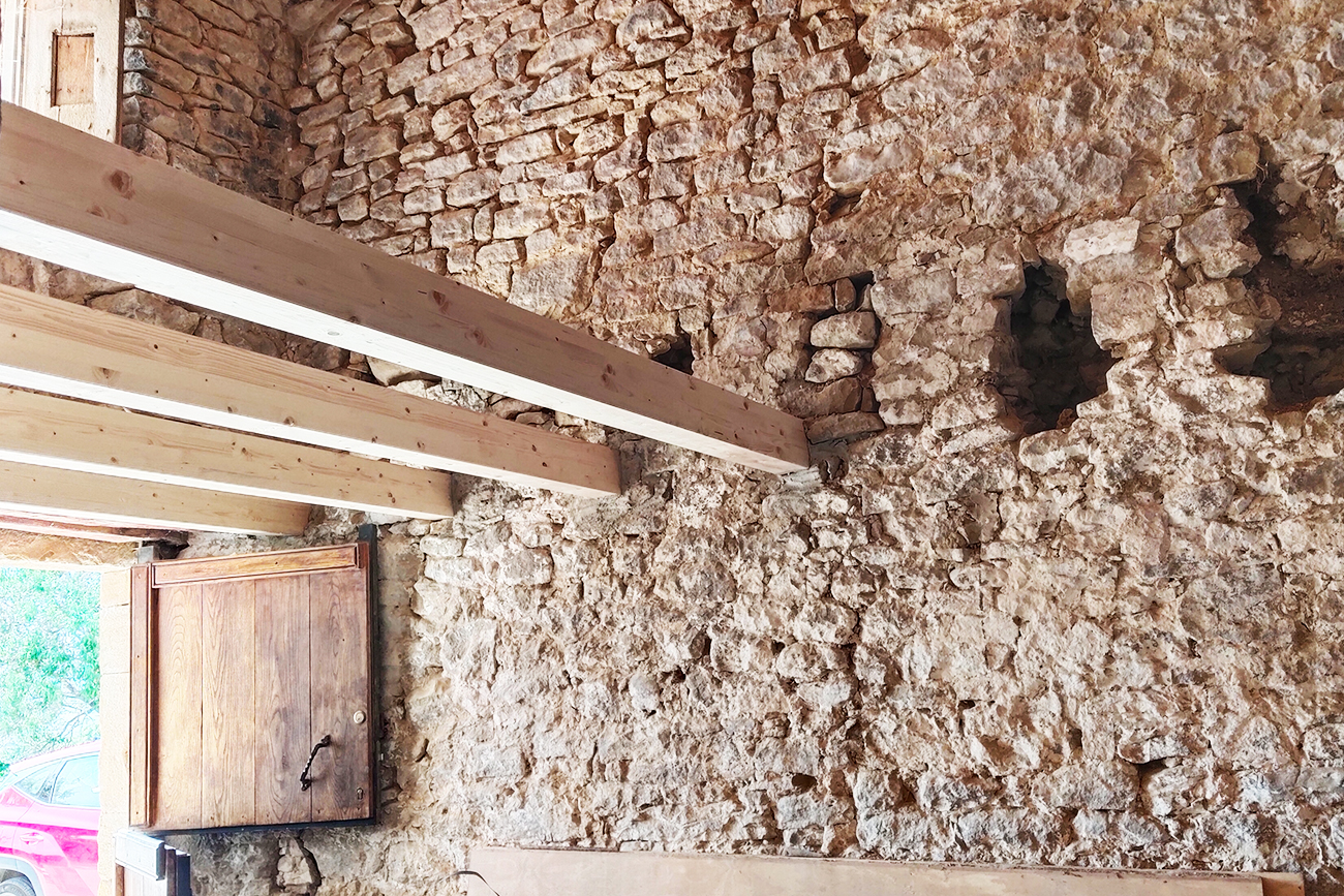 Foto acondionamiento vivienda antigua